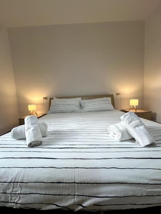 Comfy Apartment In Lecco 2 Exterior photo